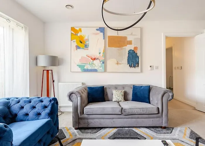 Stunning Station Apartment