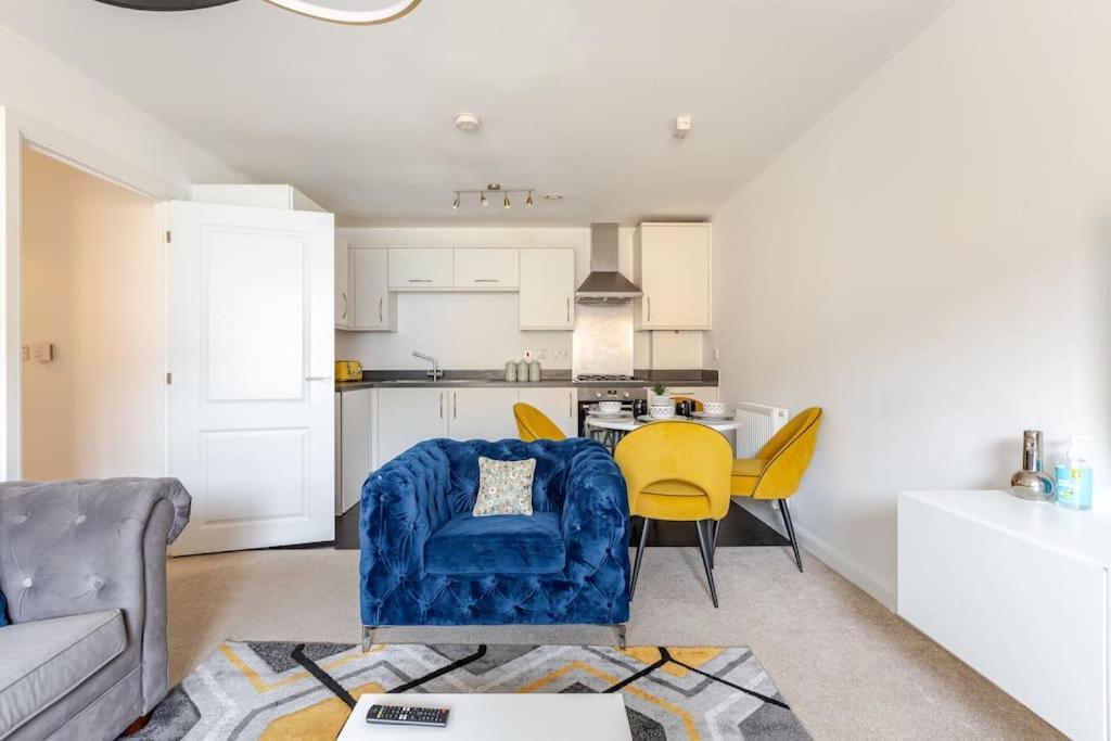 Apartment Stunning Station